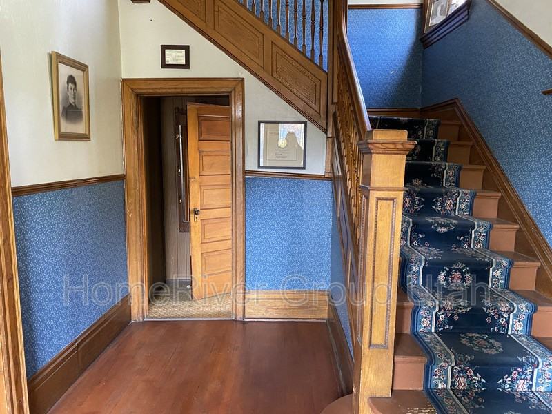 1636 S St #1 - Photo 2 of 16