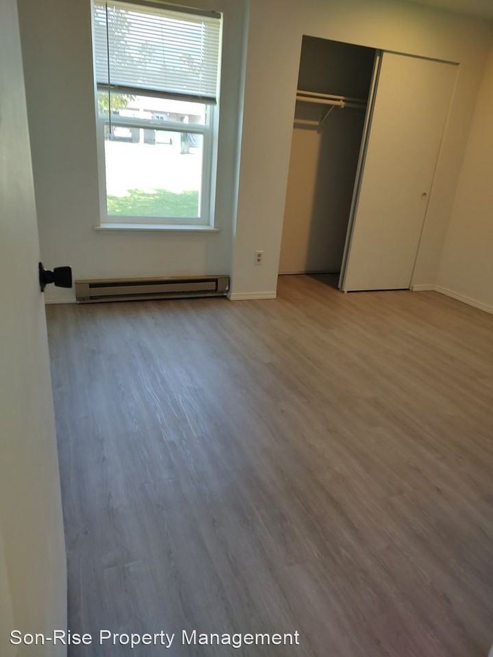 2328 Valencia St. - Photo 3 of 10