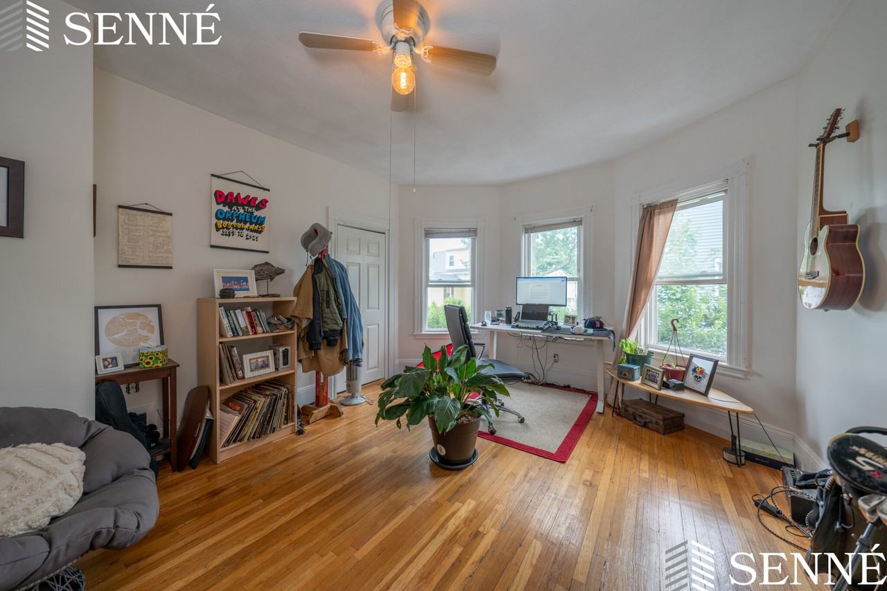 31 Grant Ave - Photo 2 of 14