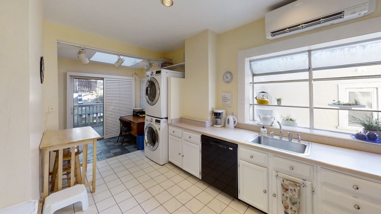 307 Tappan St #3 - Photo 4 of 14