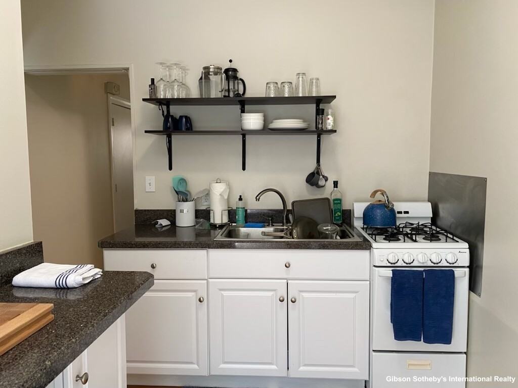 17 Dartmouth Pl #2 - Photo 5 of 11