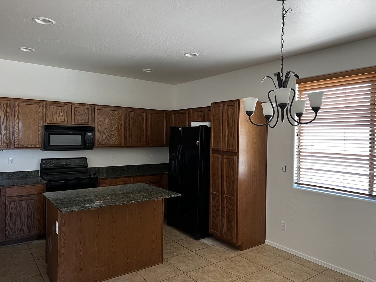 17469 N 169th Dr - Photo 3 of 25