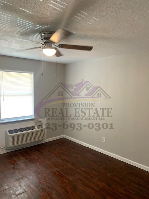 713 20th St Se - Photo 3 of 11