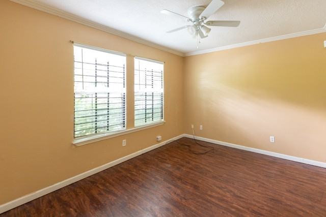 1959 Thomasville Estate Dr - Photo 3 of 9