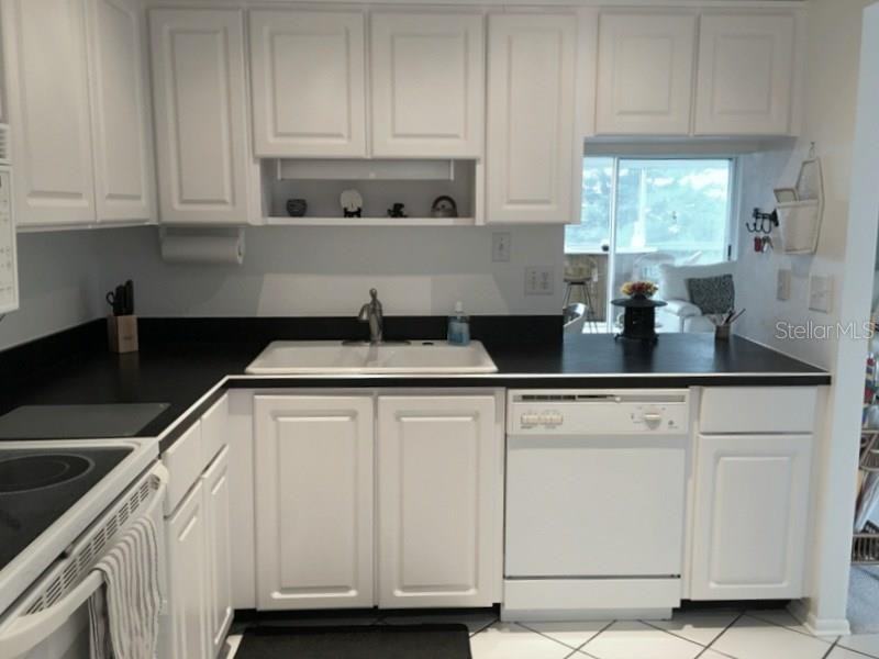 3660 Ironwood Cir #503M - Photo 3 of 22