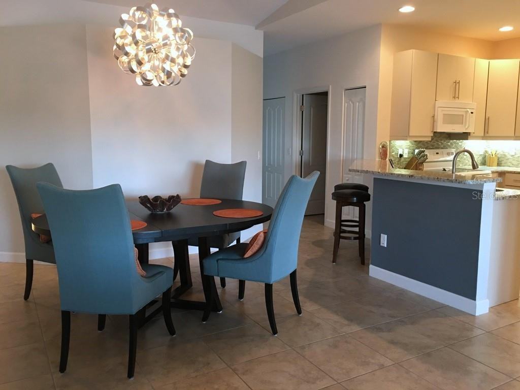 6640 7th Avenue Cir W #1513 - Photo 3 of 29