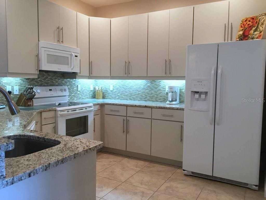 6640 7th Avenue Cir W #1513 - Photo 5 of 29