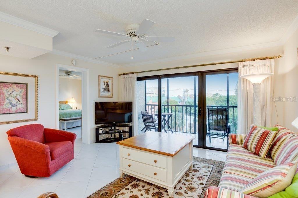 1001 Benjamin Franklin Dr #404 - Photo 3 of 16