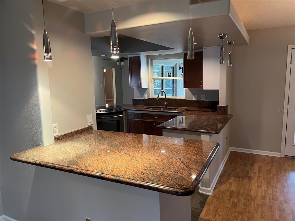 8220 Wellsmere Circle - Photo 4 of 21