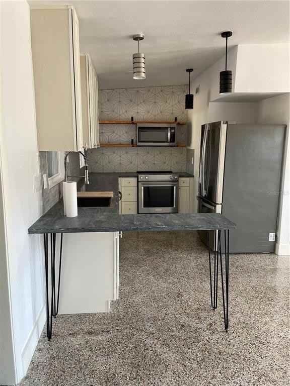 3627 E Kaley Ave - Photo 7 of 21