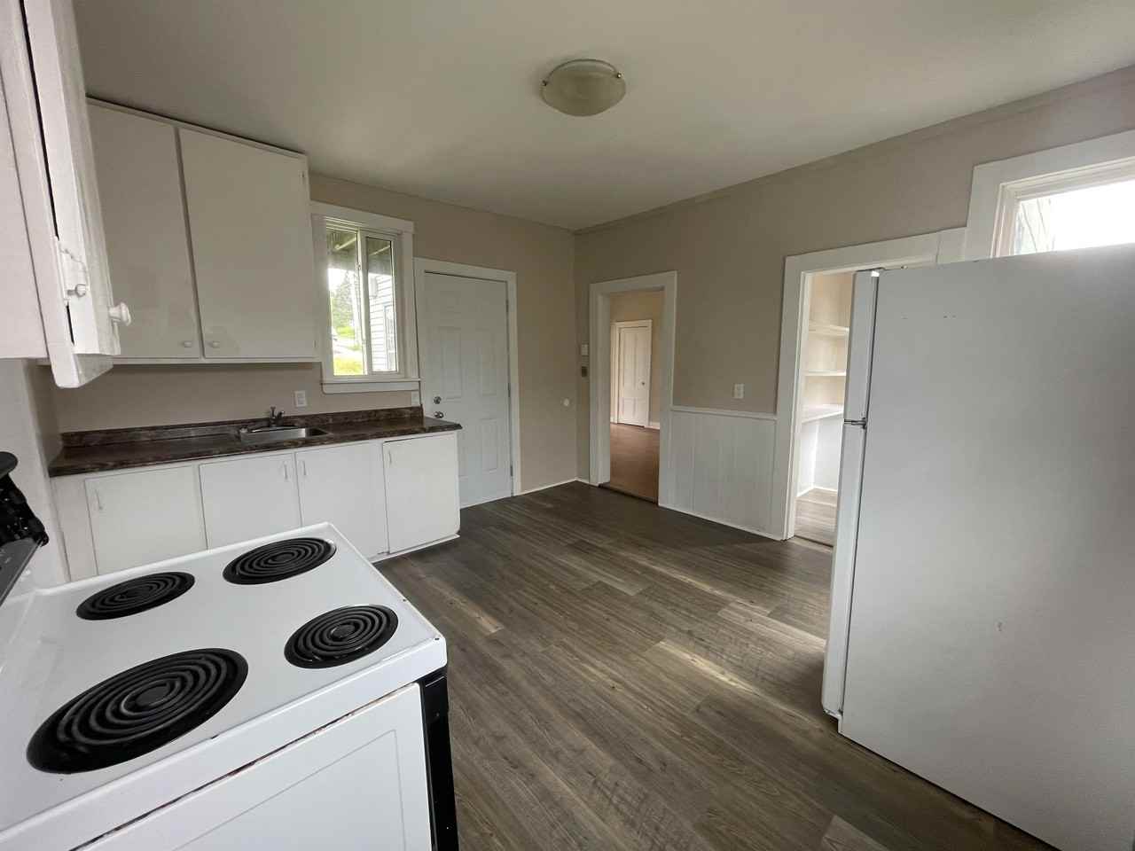 210 Duke St W #1 - Photo 2 of 16