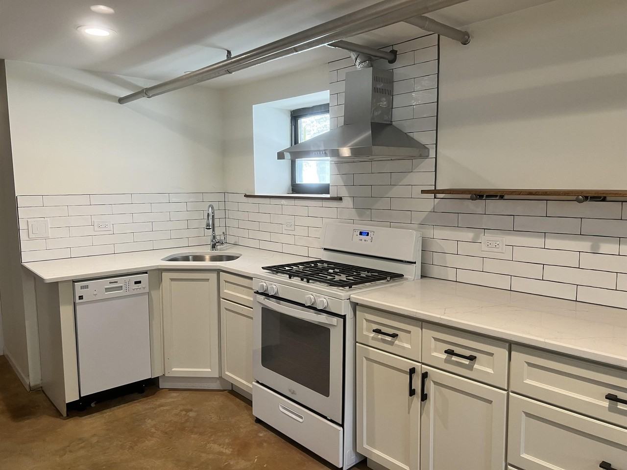 3010 West Wilson Avenuegarden #G - Photo 7 of 24