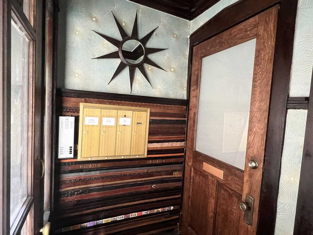 3010 West Wilson Avenuegarden #G - Photo 2 of 24