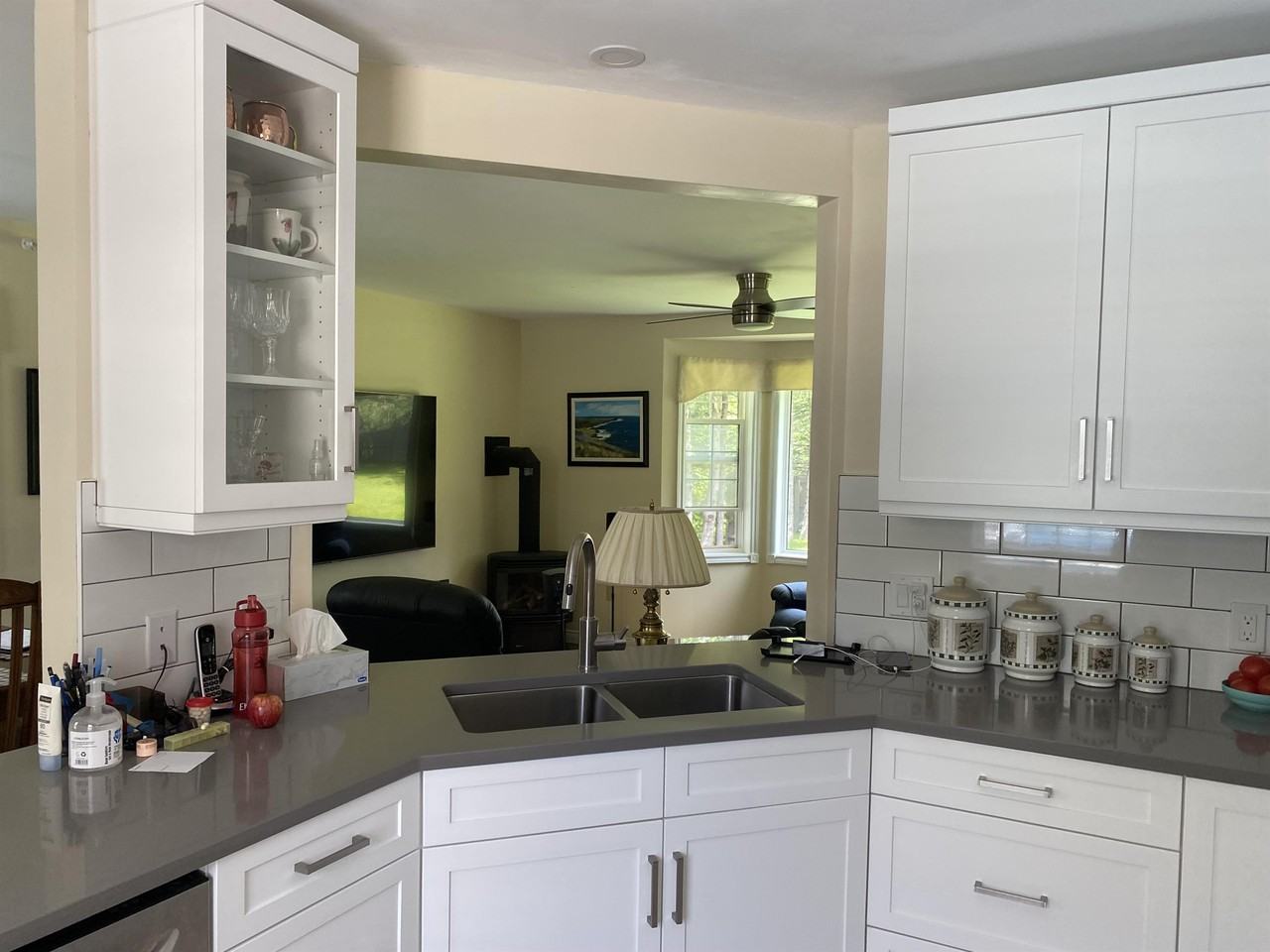 1202 Loyalist Rd - Photo 5 of 19