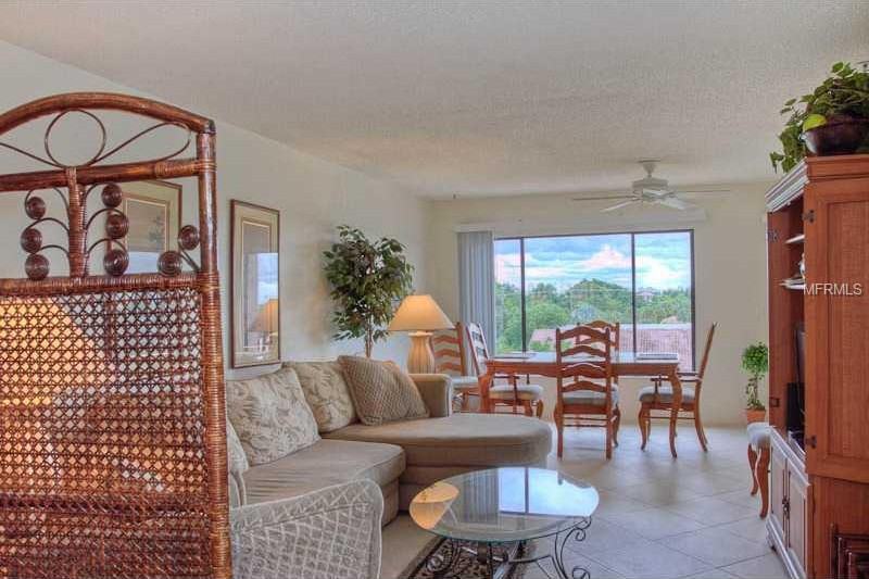 131 Garfield Dr #4C - Photo 3 of 25