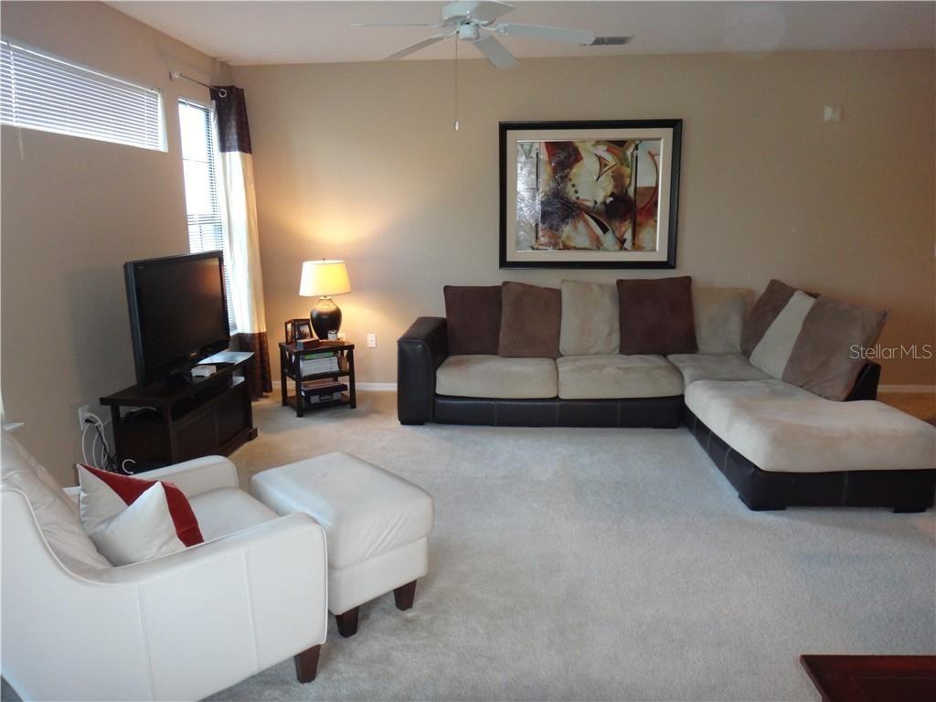 8325 38th Street Cir E #102 - Photo 4 of 32