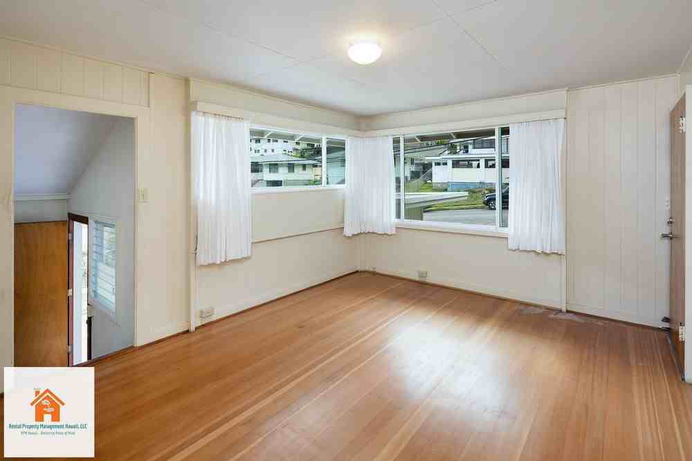 2329 Orchid St - Photo 2 of 13