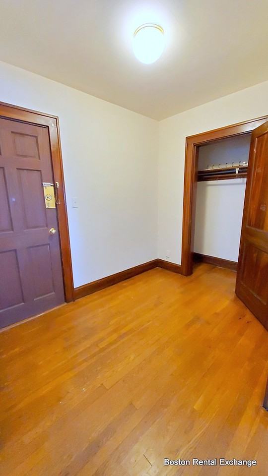 16 W Wyoming Ave #5 - Photo 5 of 12