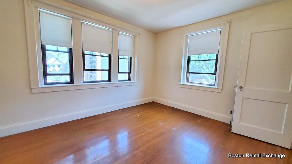 16 W Wyoming Ave #5 - Photo 6 of 12