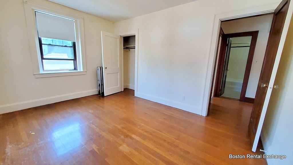16 W Wyoming Ave #5 - Photo 7 of 12