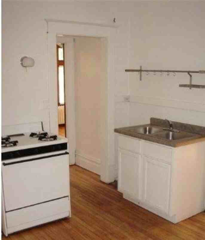 1984 Marshall Ave - Photo 2 of 6