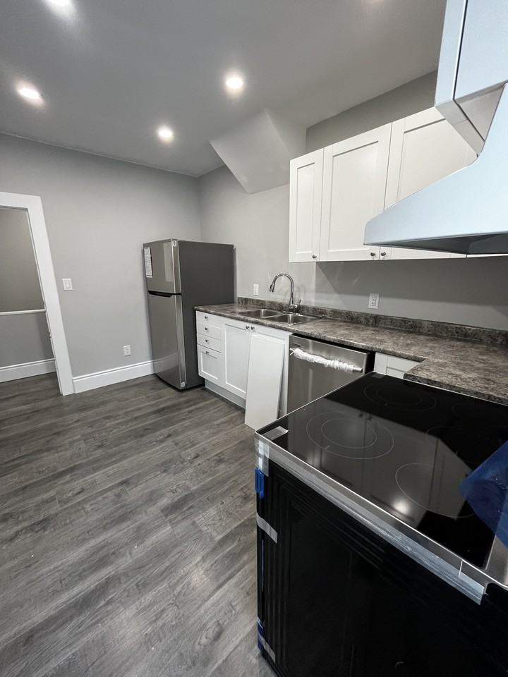 123 Arthur Street #2 - Photo 2 of 11