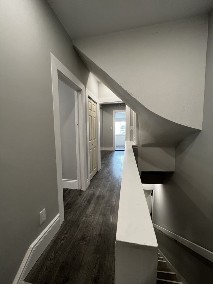 123 Arthur Street #2 - Photo 3 of 11