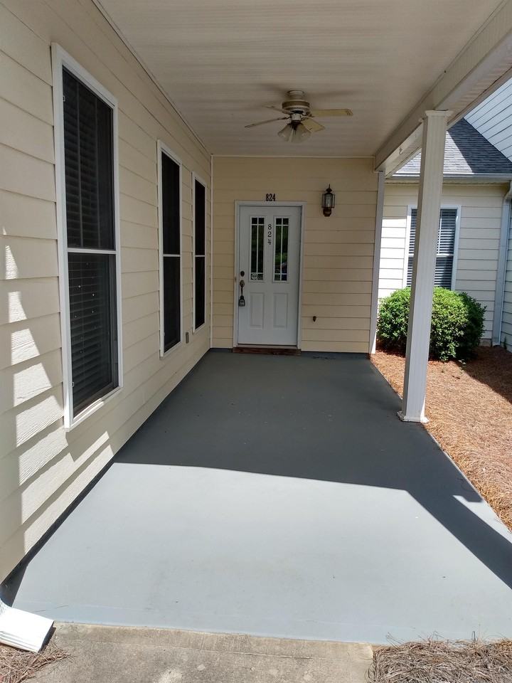 824 Howell Trce #1 - Photo 2 of 21