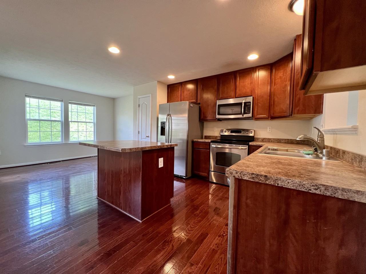 326 Falcon Run #1 - Photo 6 of 27