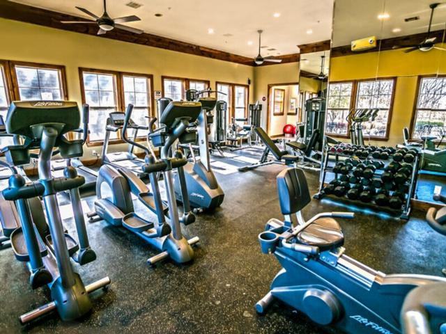 5202 E 81st St - Photo 3 of 37