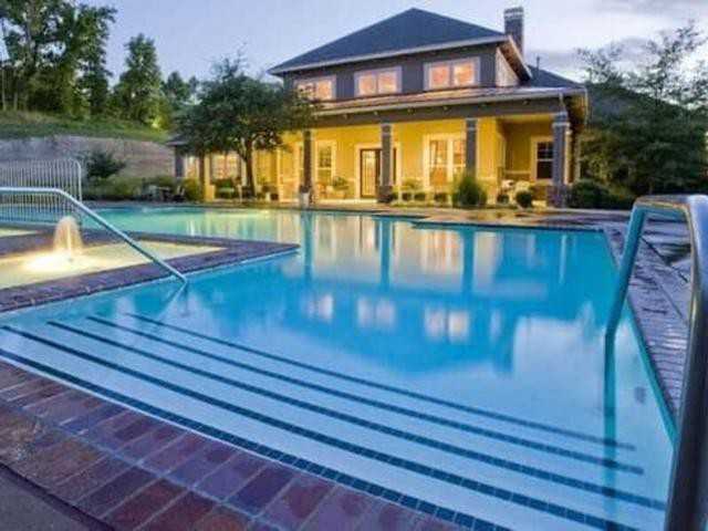 5202 E 81st St - Photo 6 of 37