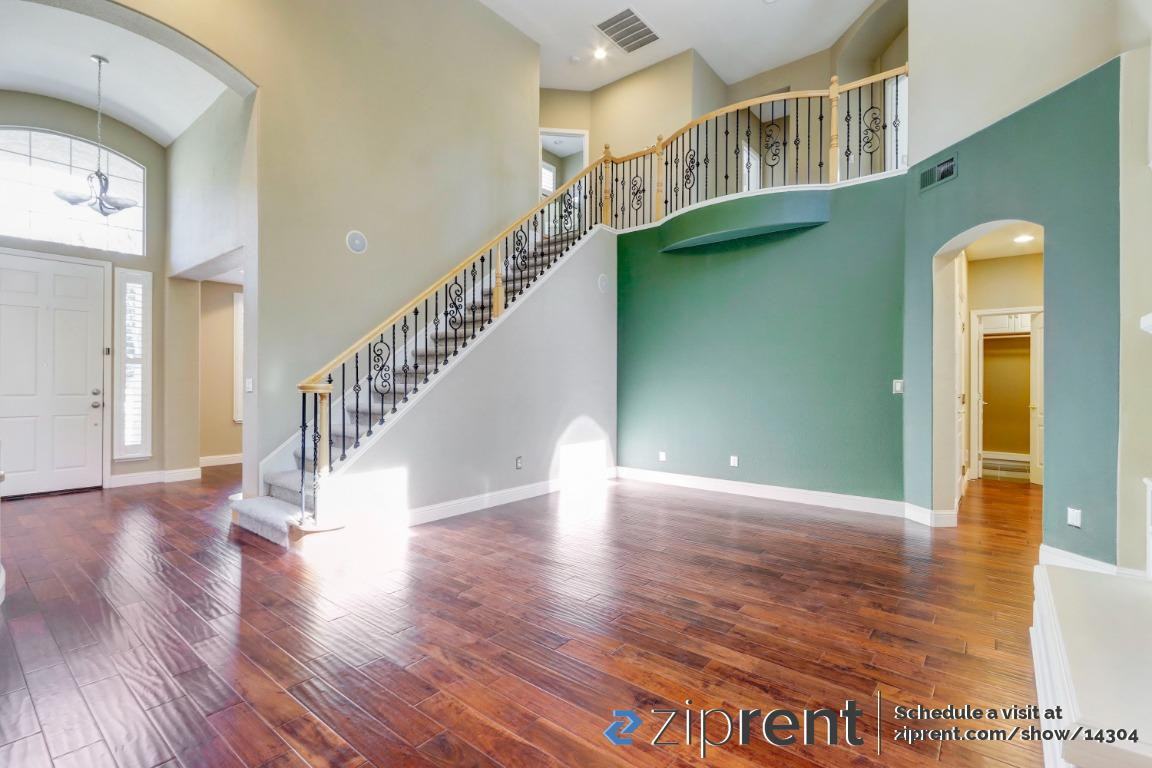 1127 Burwick Ln - Photo 2 of 28