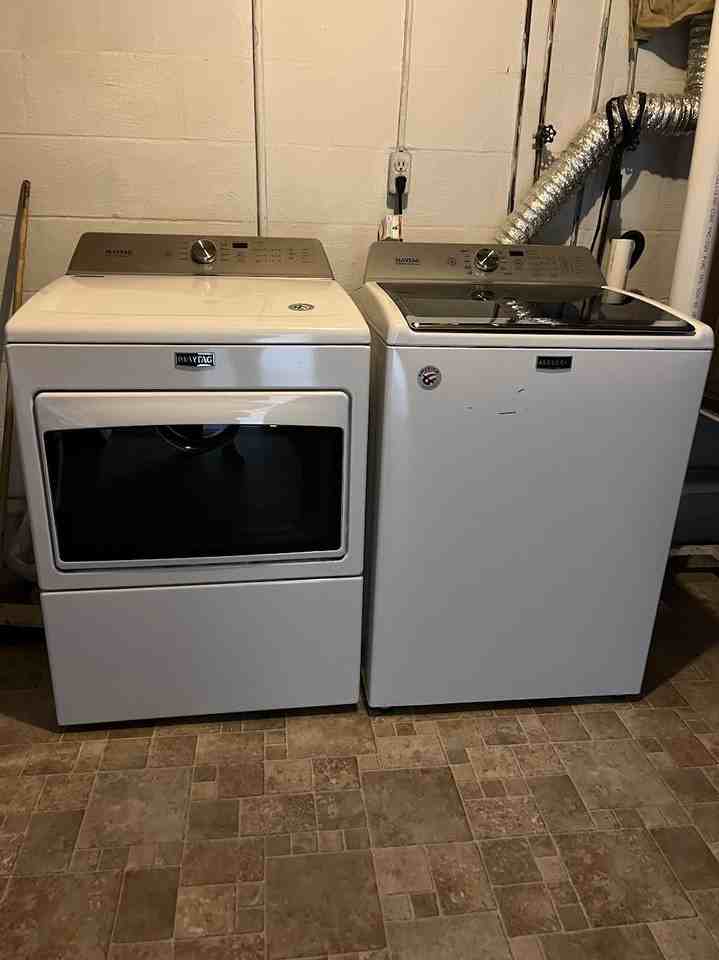 328 E King St - Photo 3 of 12