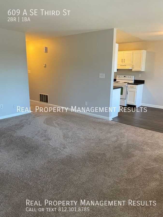 609A Se 3rd St - Photo 2 of 9