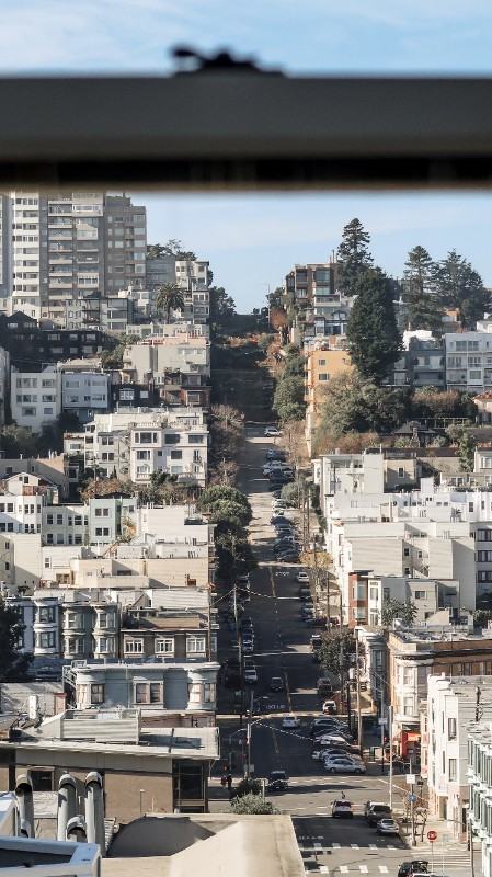 517 Lombard St - Photo 2 of 8