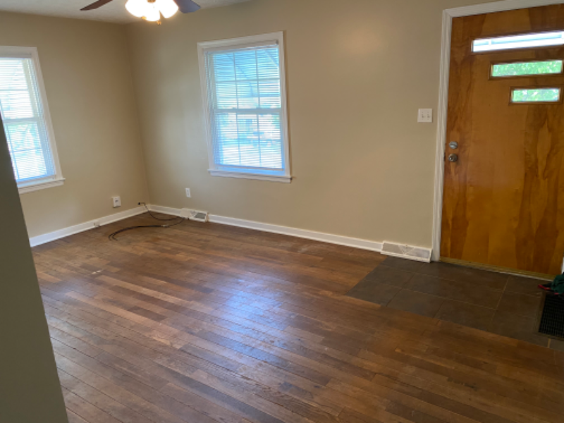 1681 Sunset Ave - Photo 3 of 9