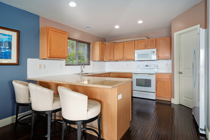 137 E Kanamele Loop - Photo 2 of 34