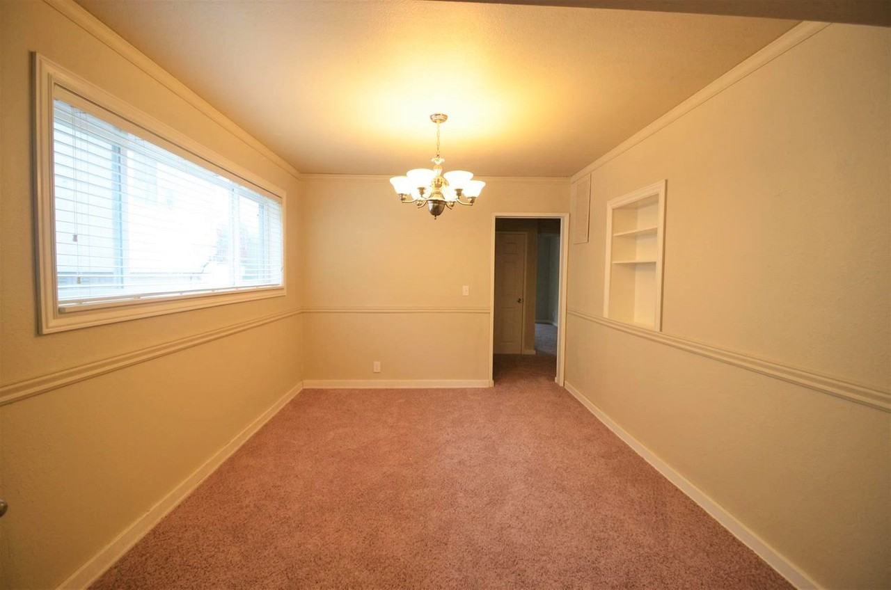 8825 41st Ave S - Photo 3 of 9