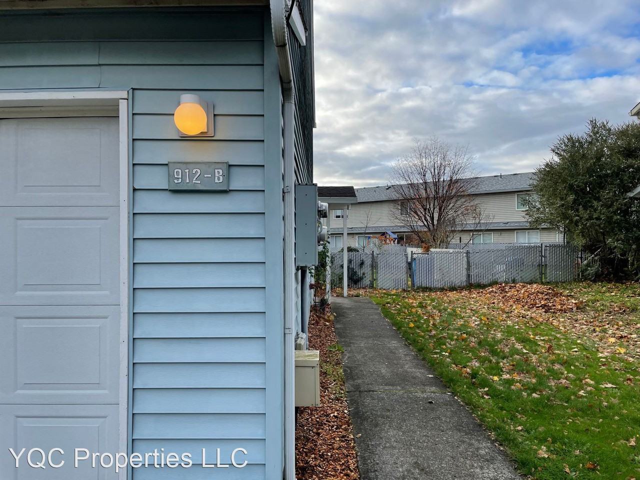 912 SE 153rd Ave - Photo 3 of 43