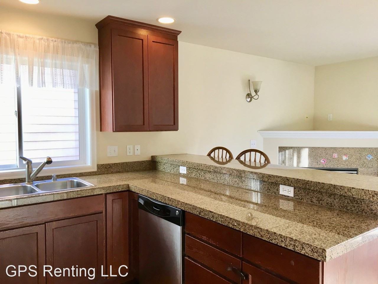 1133 N 183rd St - Photo 3 of 22