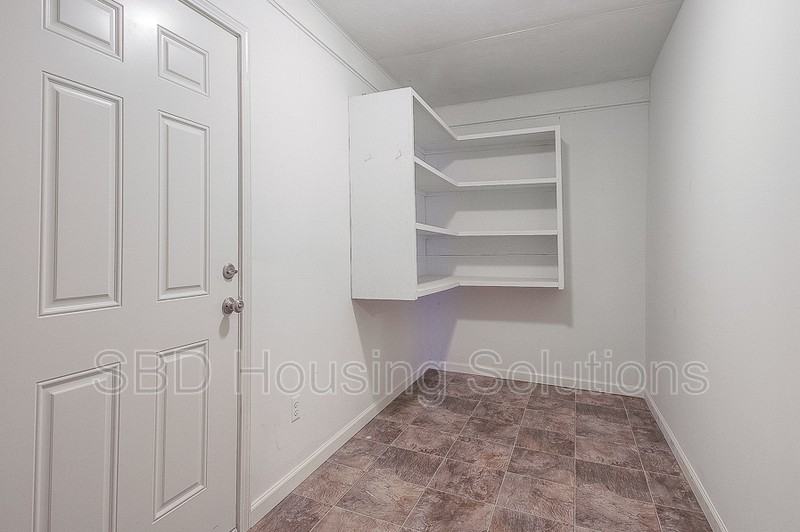 11518 Hackett St - Photo 7 of 8