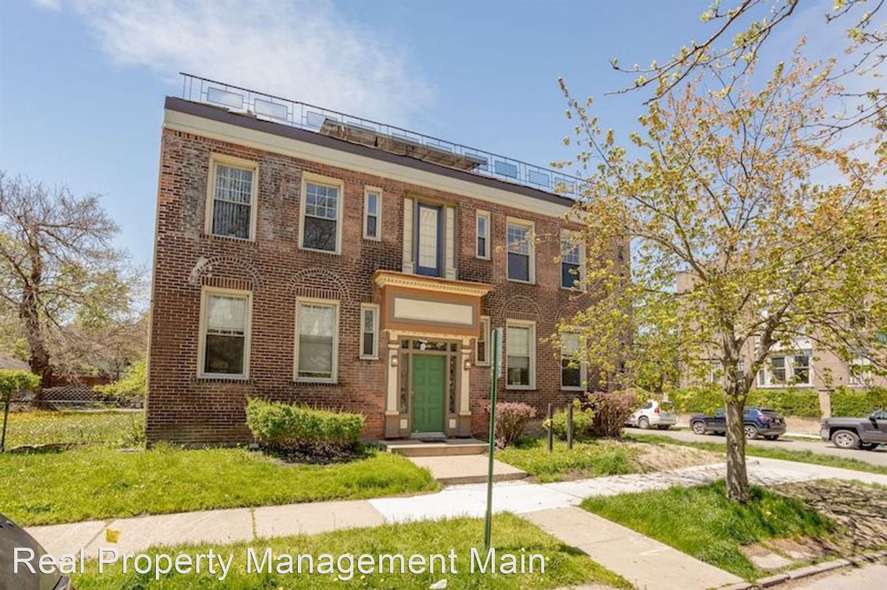 715 Parker Street - Photo 3 of 42