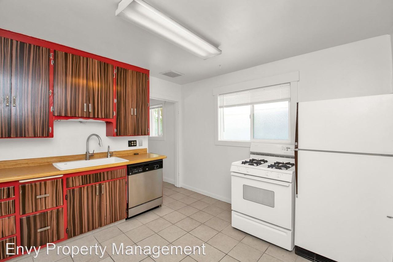 1351 S Roberta St - Photo 3 of 20