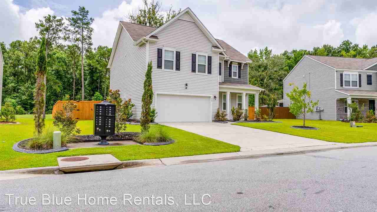 647 Woolum Dr - Photo 2 of 38
