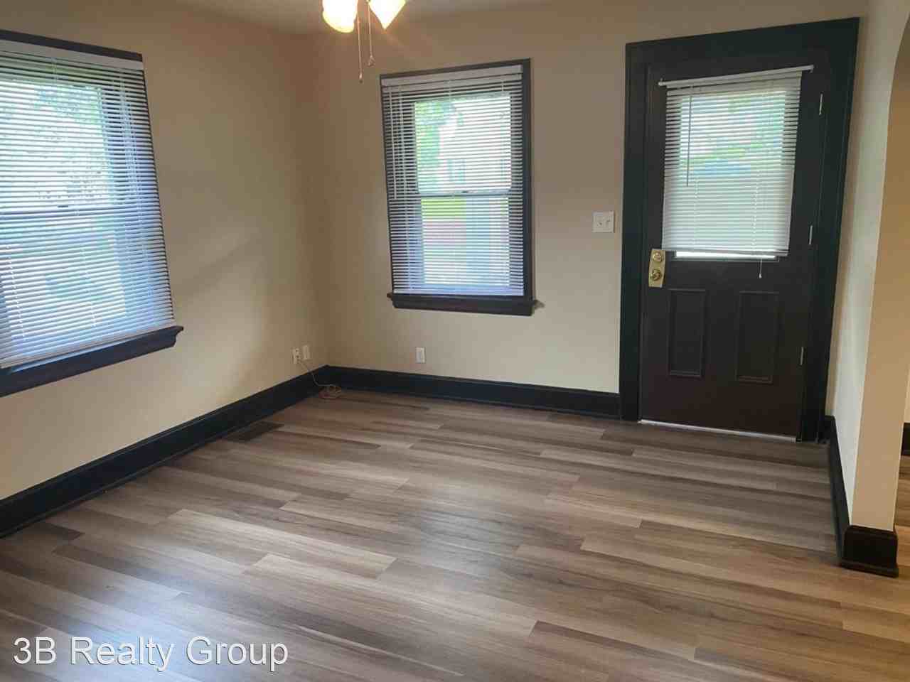 6346 Corbly Rd - Photo 3 of 19