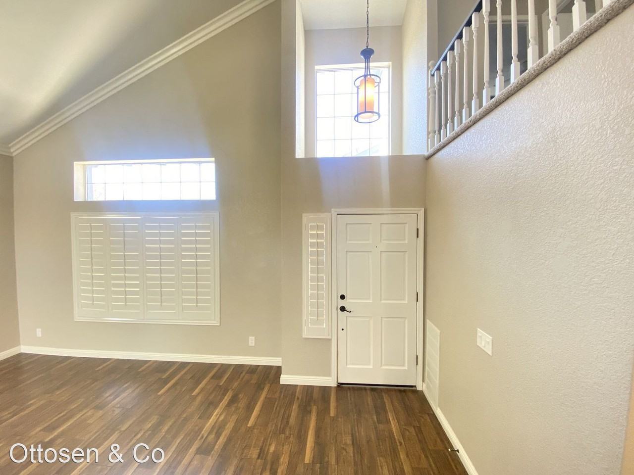 5844 Prairie Falcon Dr - Photo 2 of 31