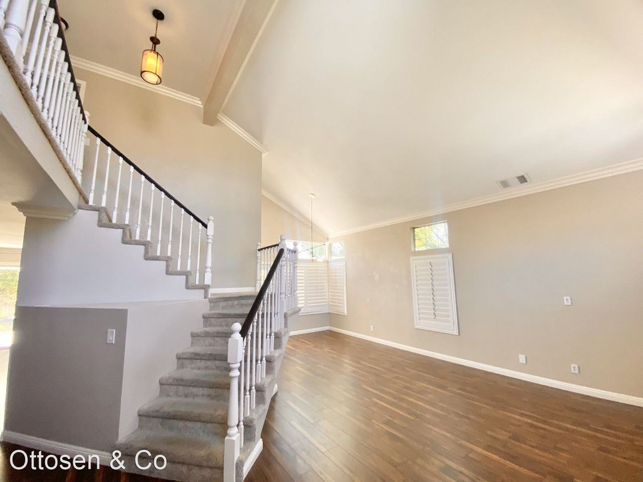 5844 Prairie Falcon Dr - Photo 3 of 31