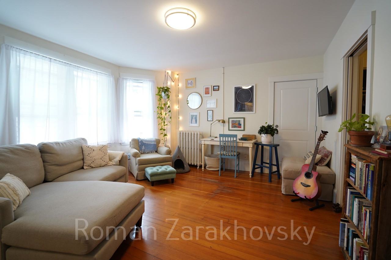 81 Harvard St #22A - Photo 4 of 19