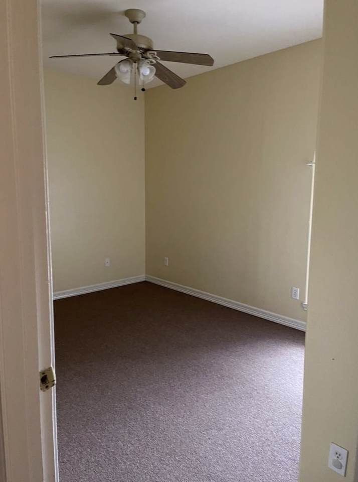 609 Buena Vista Dr - Photo 3 of 8