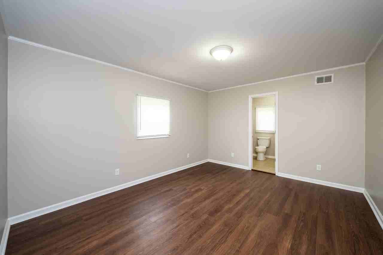 189 2nd St Se - Photo 3 of 26